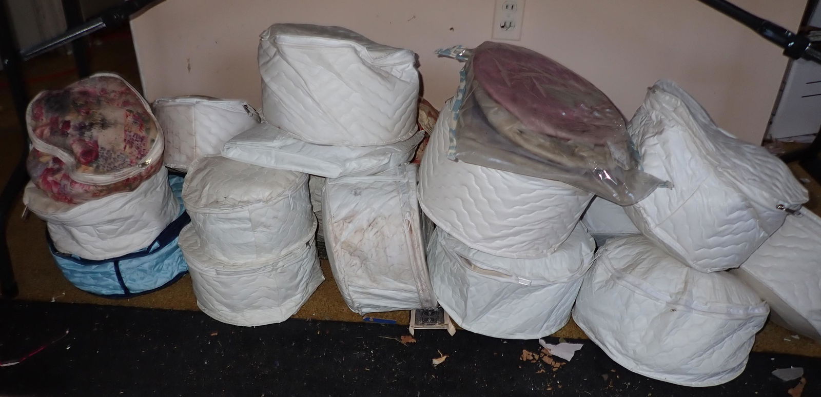 Plates Mugs Dinnerware & Misc (1 of 7)