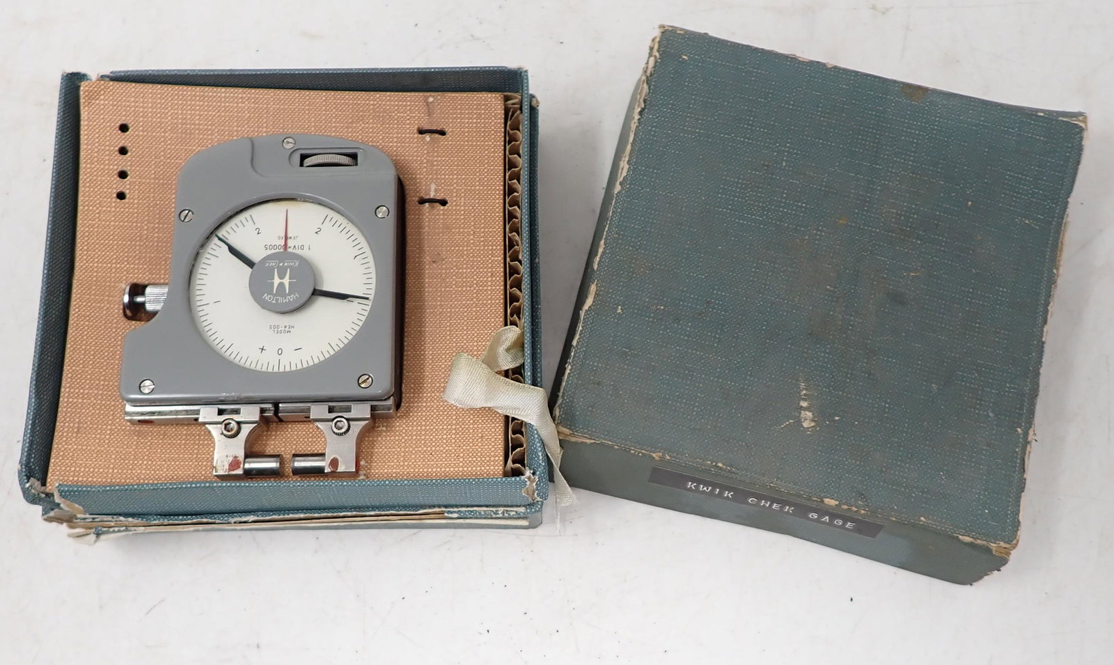 Vintage Hamilton Kwik Chek Gauge: with original box