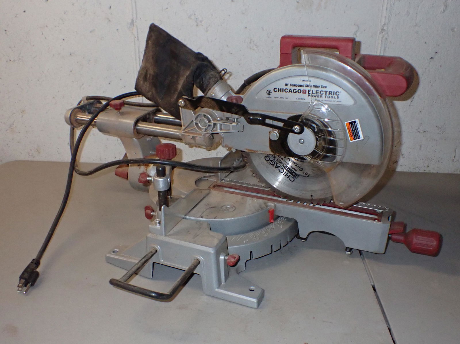 Chicago Pneumatic 10" Compound Miter Saw (1 of 3)