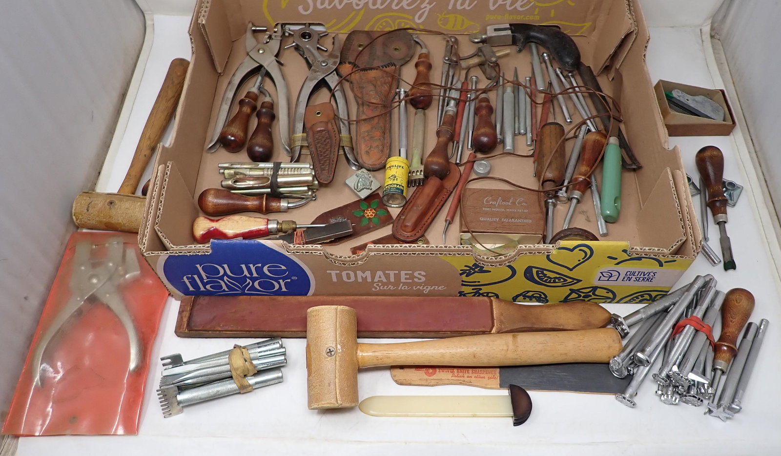 Leather Workers Tools Stamps Tandy (1 of 13)