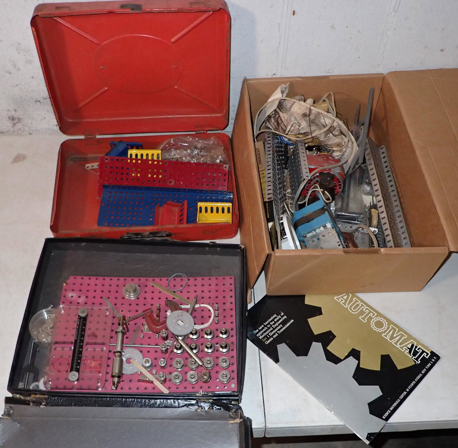 Automat Gears Constructioneer Building Sets (1 of 5)