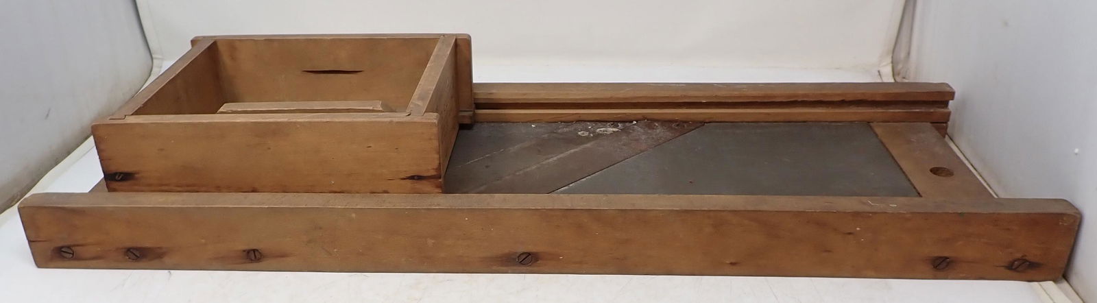 1905 Indianapolis 642 Sanitary Kraut Cutter (1 of 5)