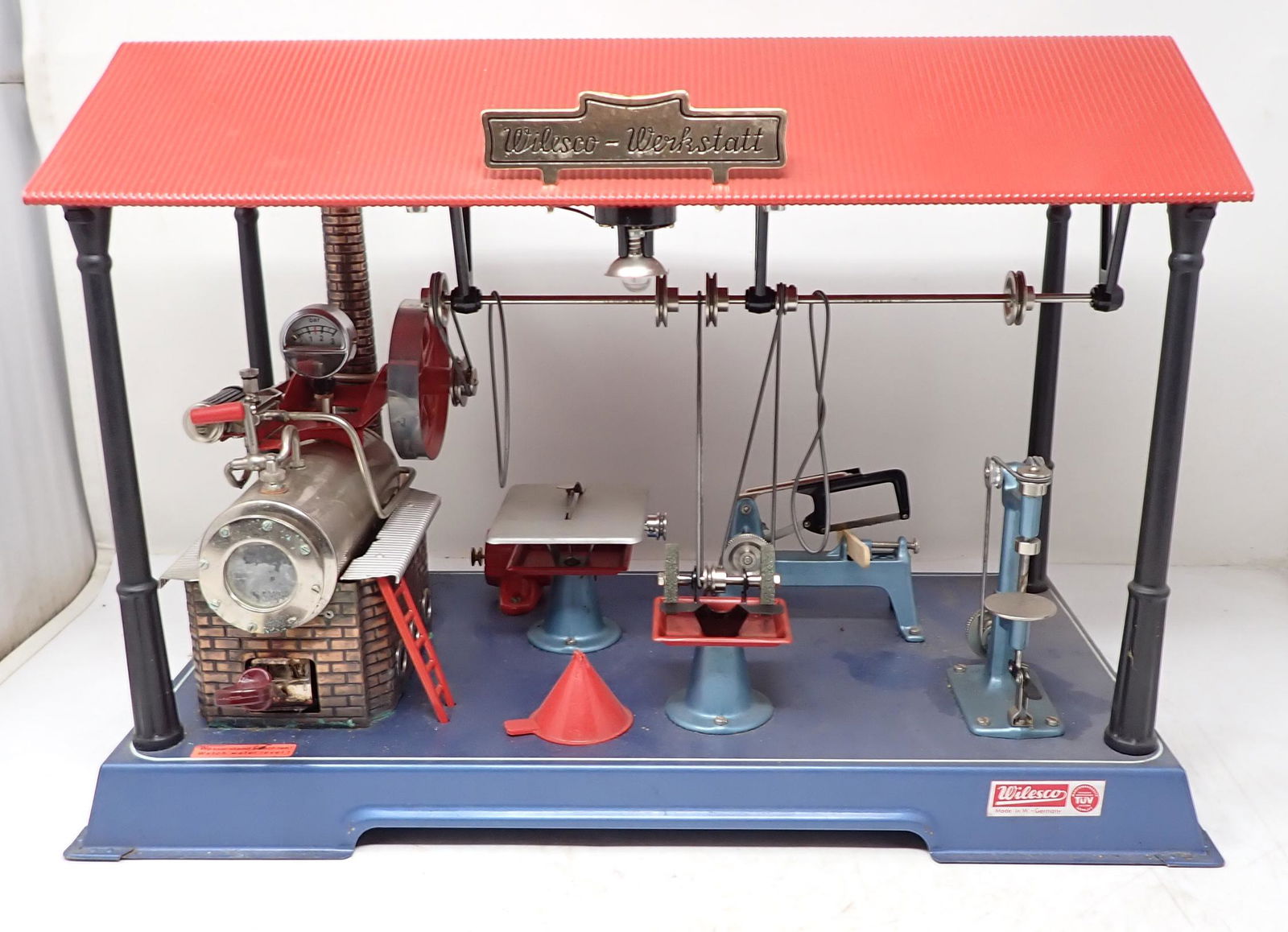 Wilesco Steam Engine with Workshop (1 of 9)