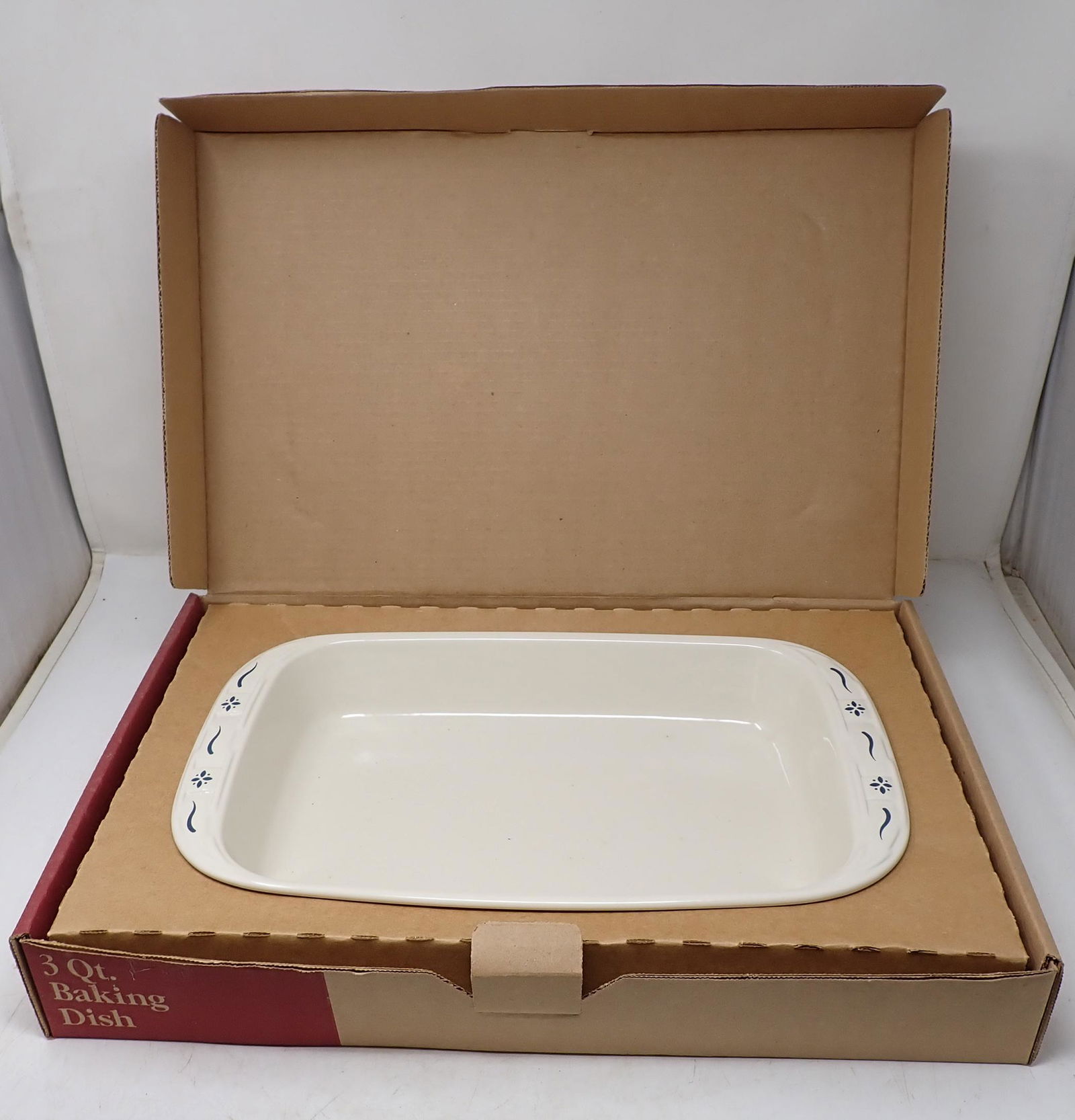 Longaberger 3 Qt Baking Dish (1 of 2)