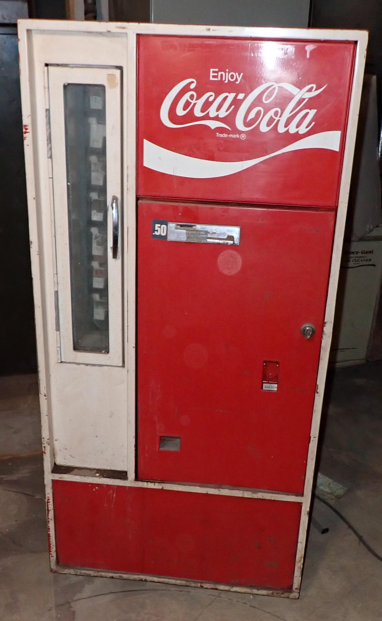 Coca Cola Vendo Machine (1 of 13)