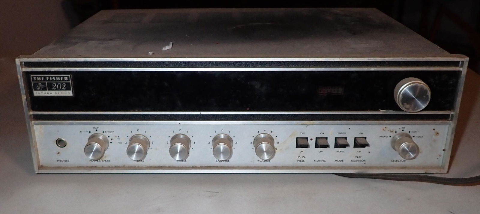 Fisher 202 Stereo Receiver (1 of 6)