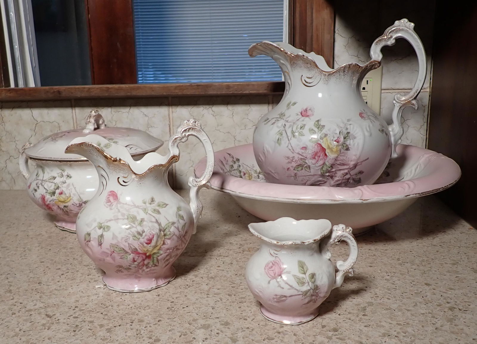 Mellor Etruria Bowl Pitchers Set (1 of 3)