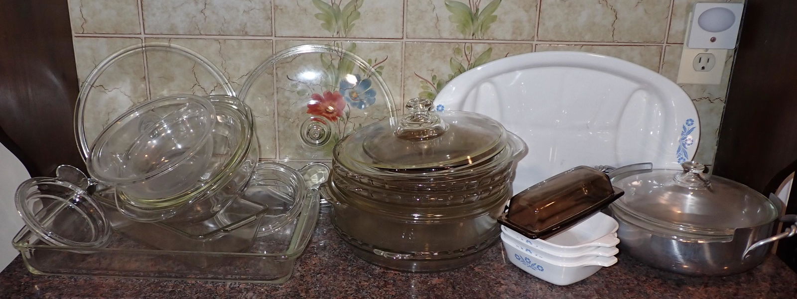 Pyrex Corning Bakeware / Cookware (1 of 6)