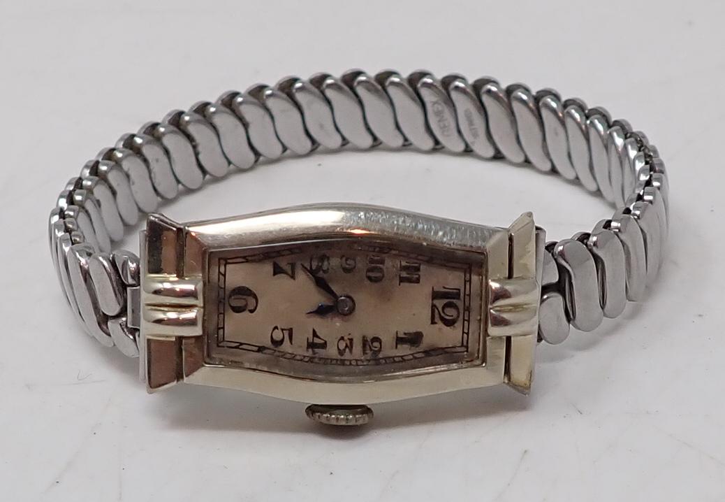 Longines 14k Gold Ladies Watch: Do not think the band is gold. Sold as pictured