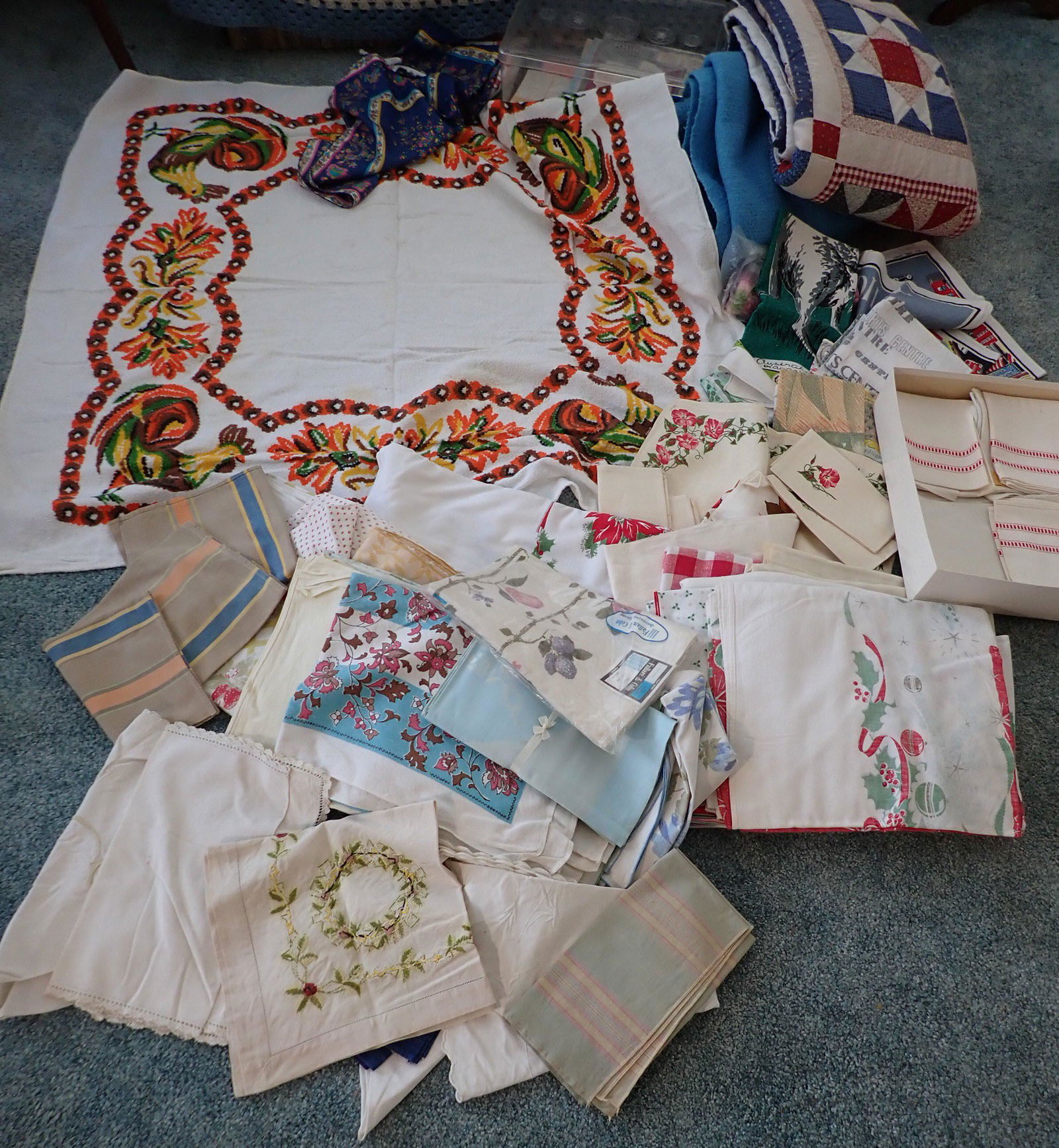 Misc Linens / Tablecloths (1 of 7)