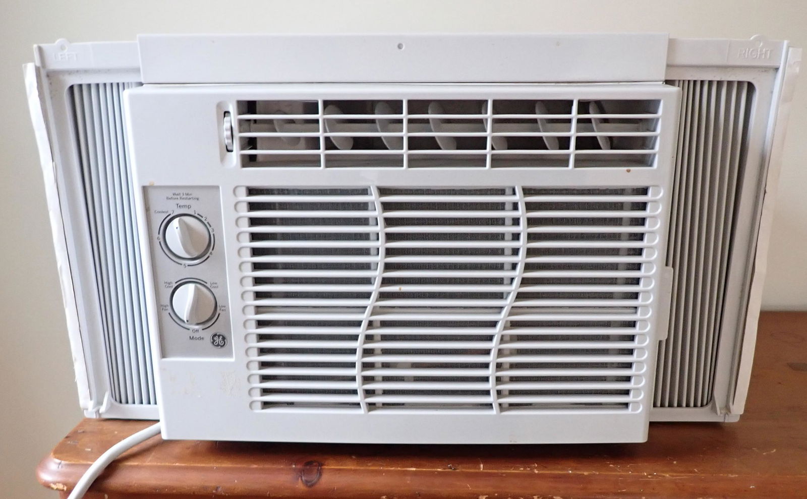 GE Window Air Conditioner (1 of 3)