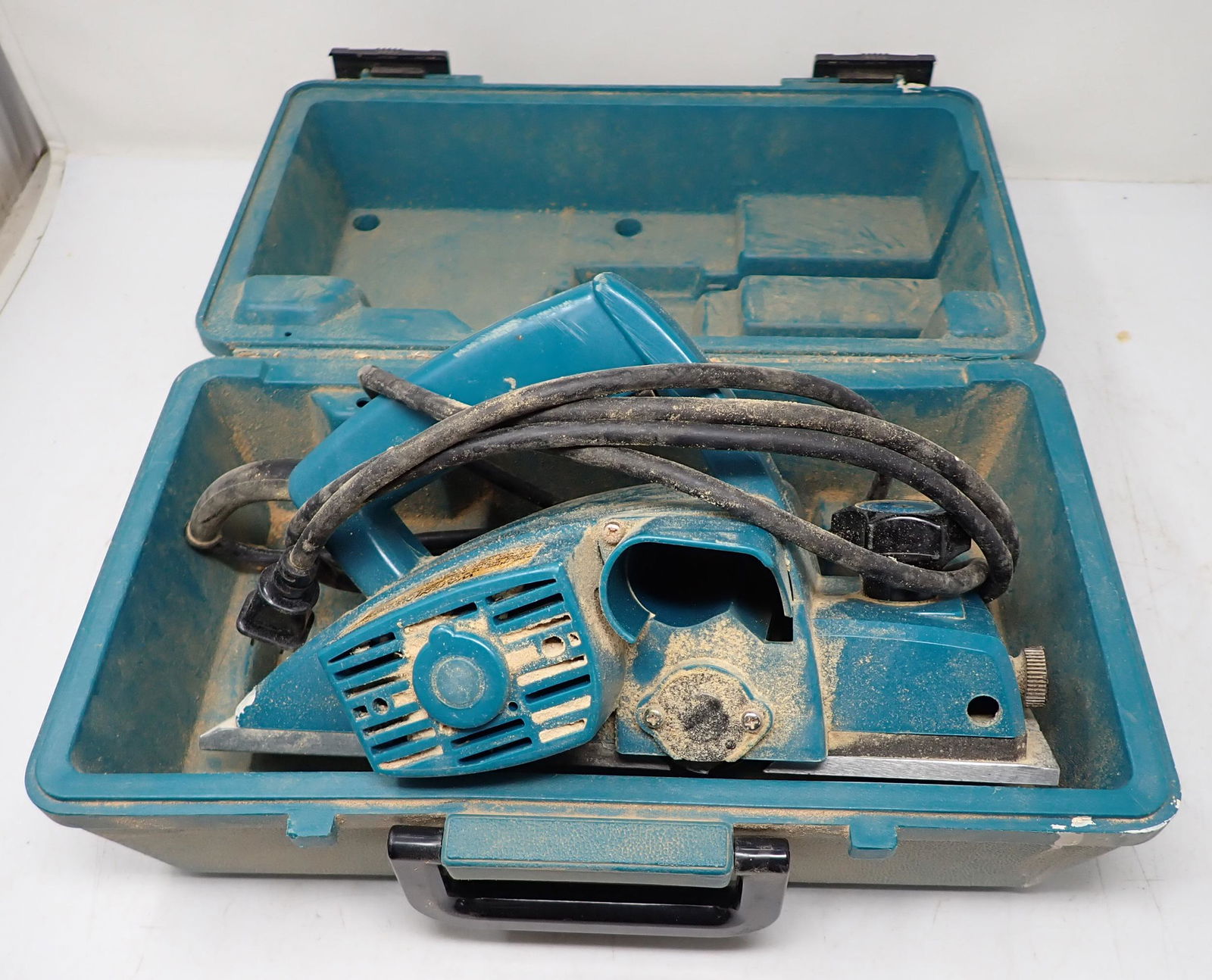 Makita 1900B Hand Power Planer (1 of 4)