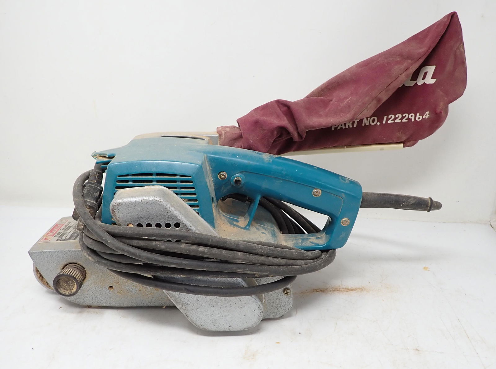 Makita Belt Sander 9900B (0141) on Mar 13, 2022 M.J. Stasak Jr