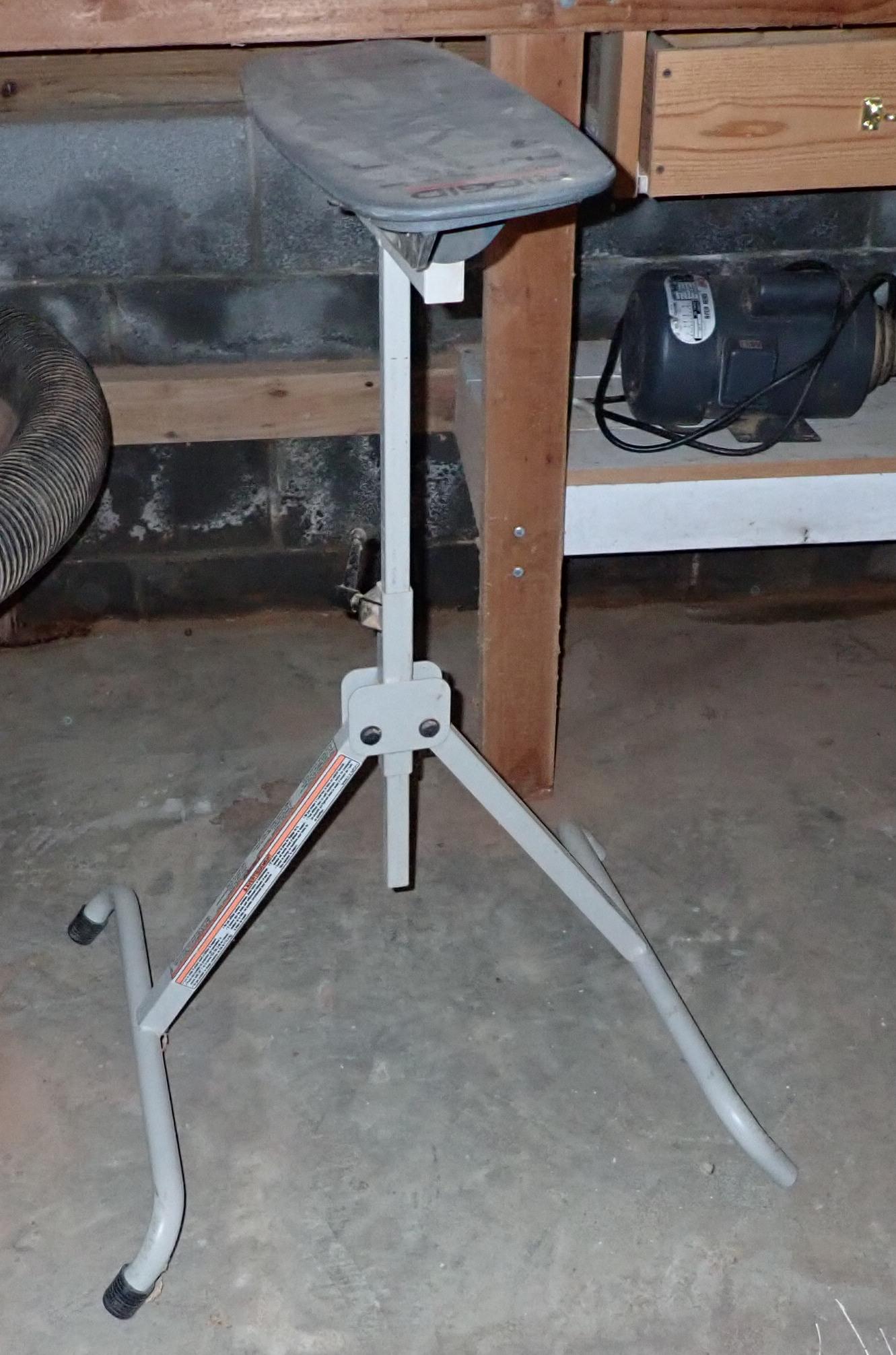 Rigid Portable Flip Top Portable Work Support (1 of 2)