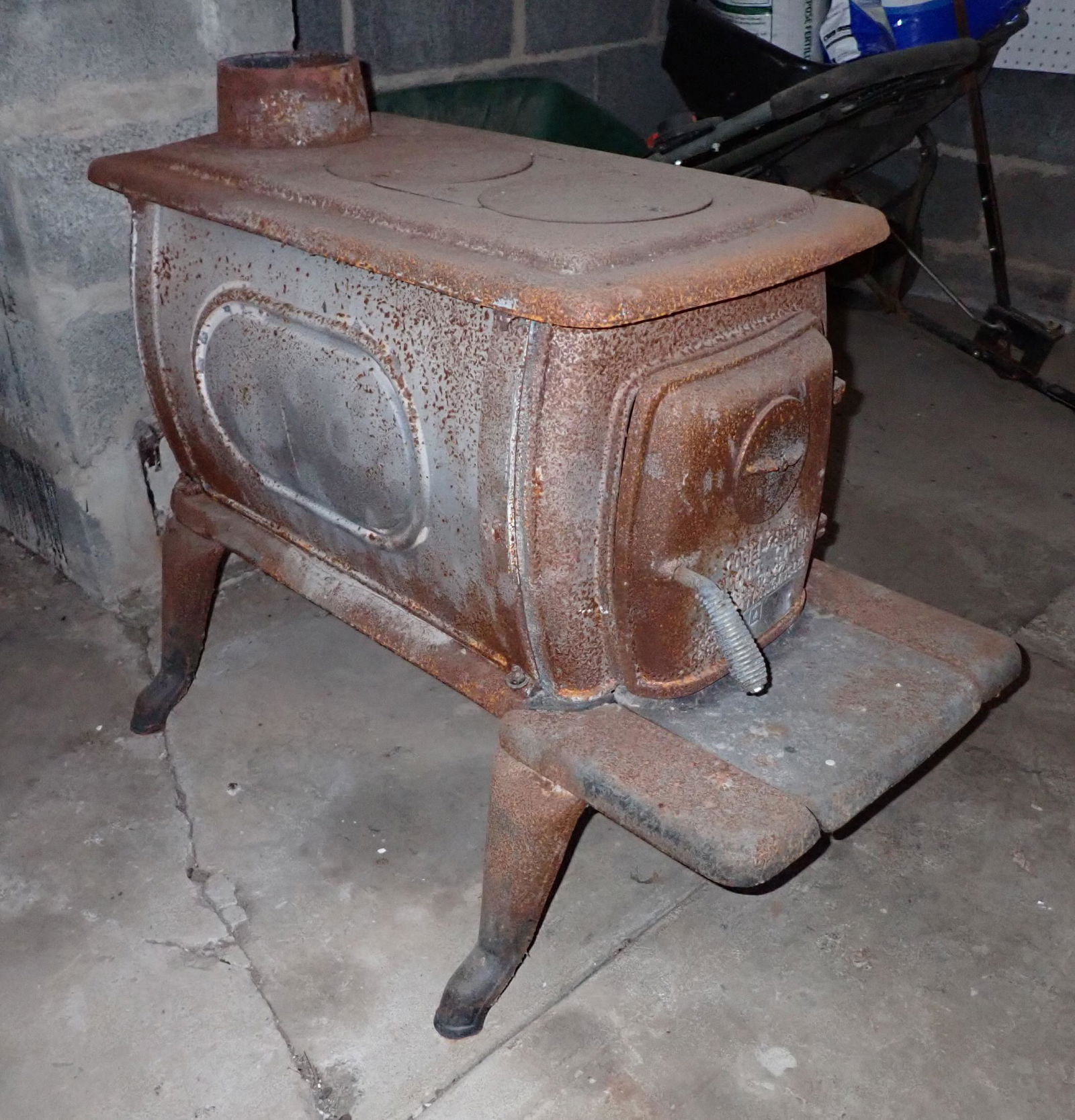 Vogelzang Boxwood Woodstove (1 of 5)