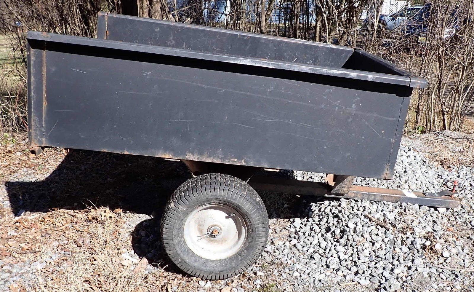 Garden Tractor Dump Cart (1 of 4)