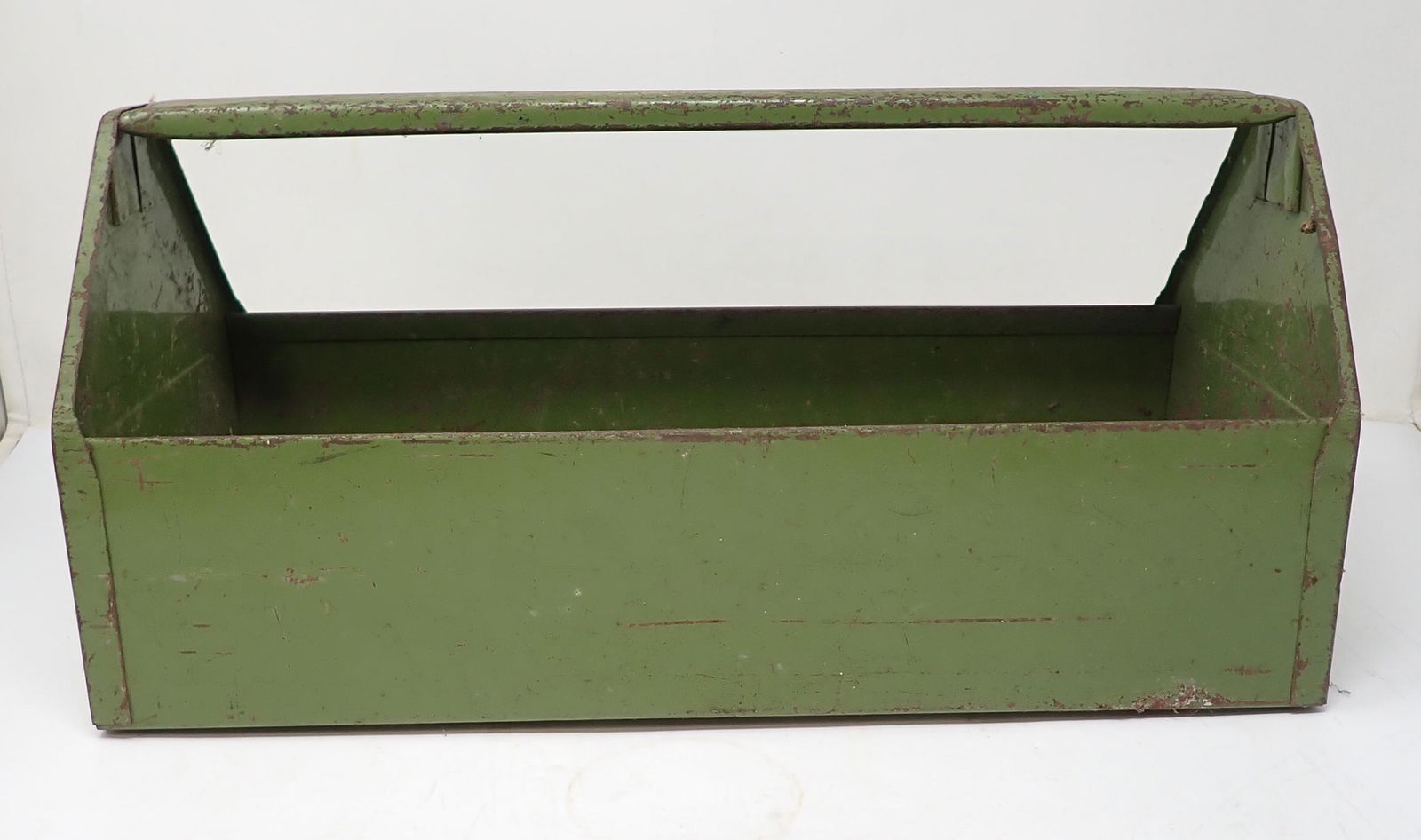 Vintage Metal Tool Tote (1 of 3)