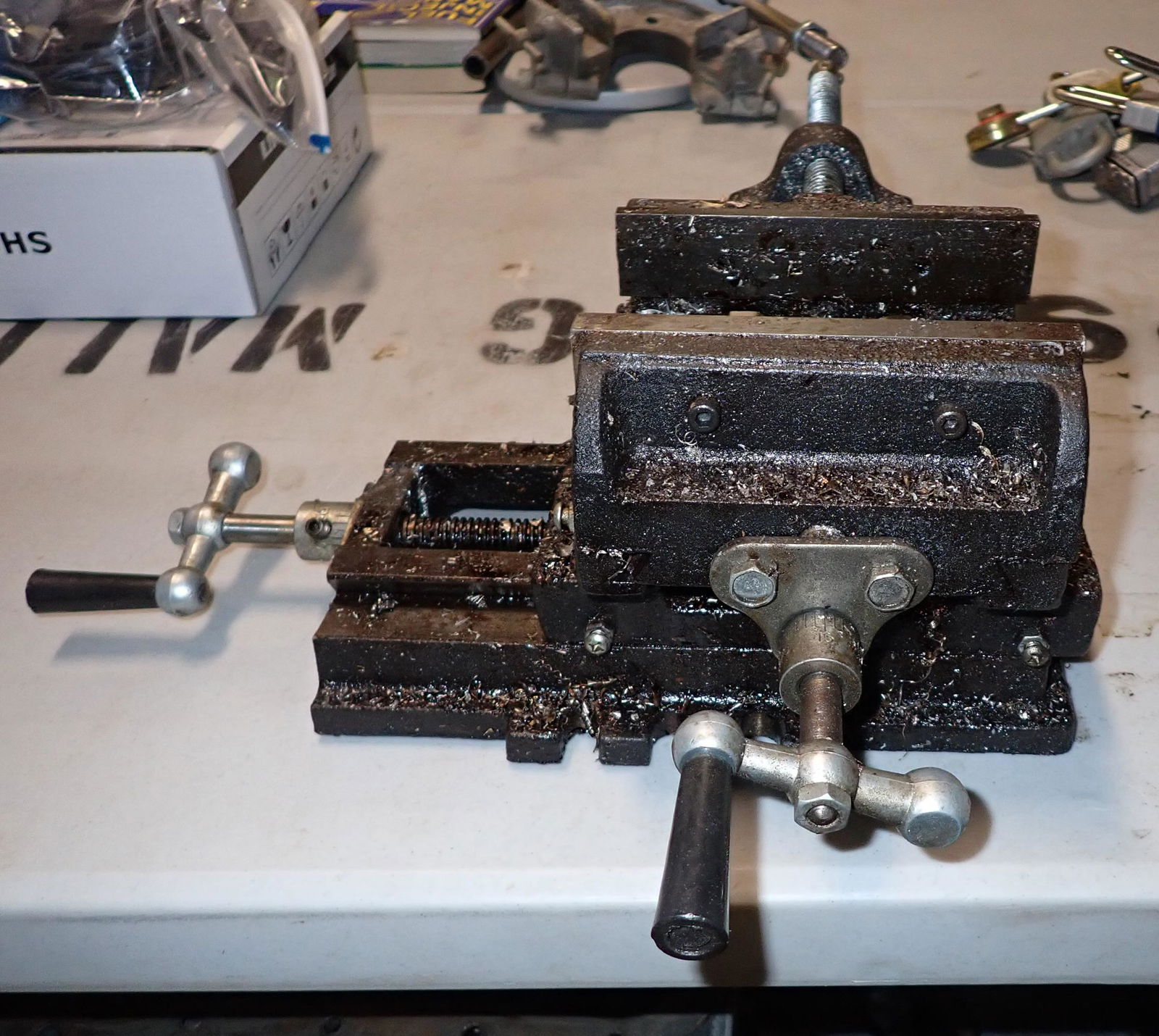 Pittsburgh 6" Cross Slide Vise (1 of 4)
