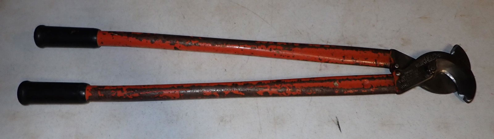 Thomas Betts Aluminum Copper Cable Cutters (1 of 2)