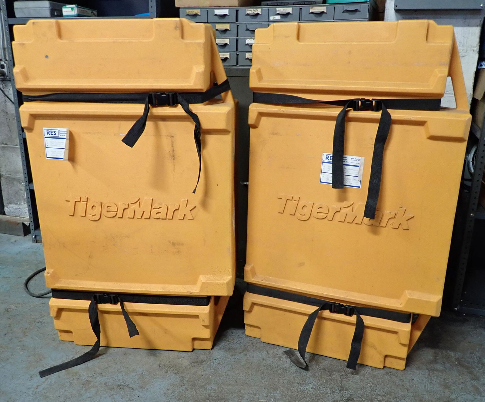 2 TigerMark Trade Show Cases (1 of 5)