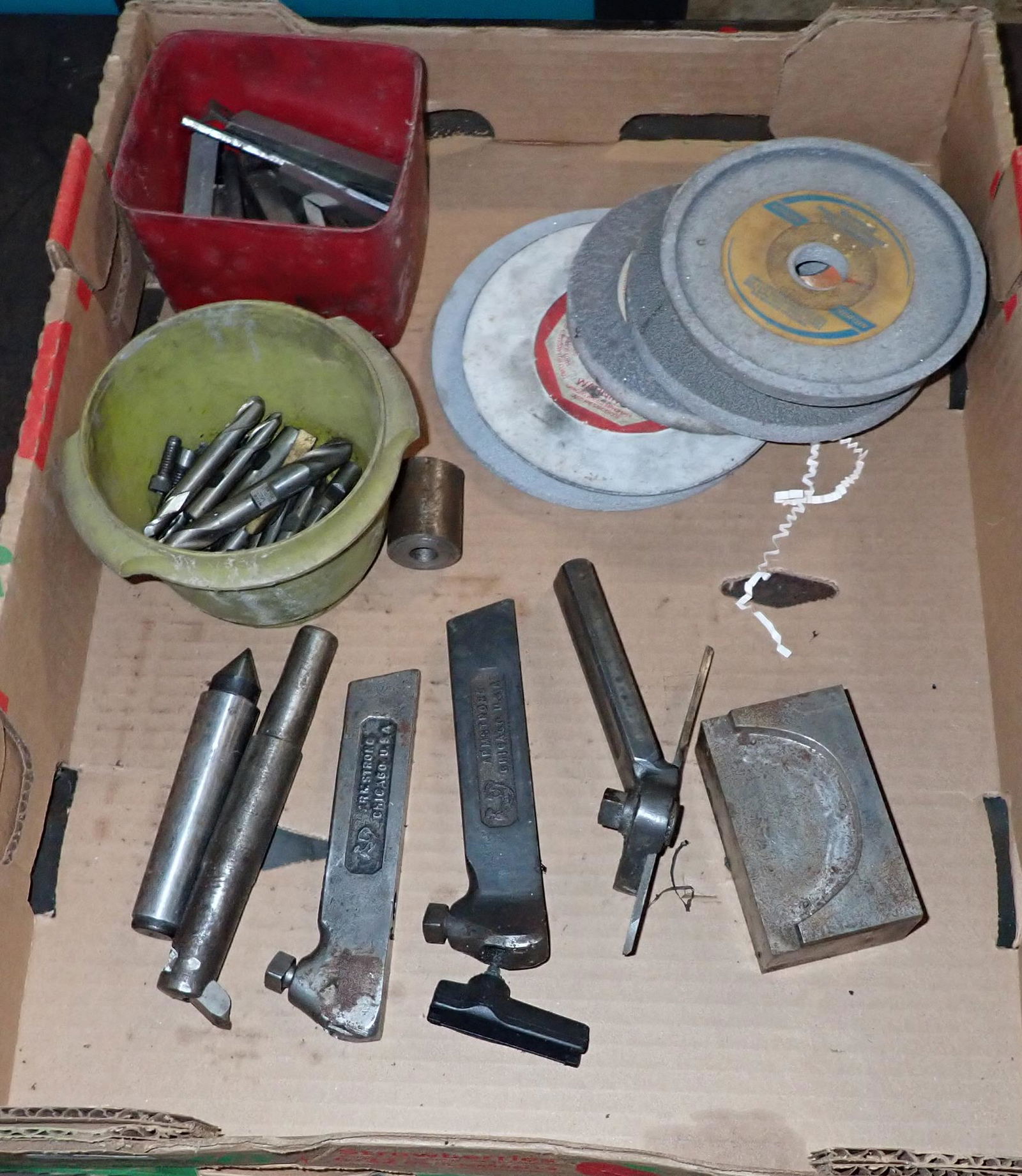 Lathe Cutters Tool Holders End Mills Grinding Stones (1 of 4)