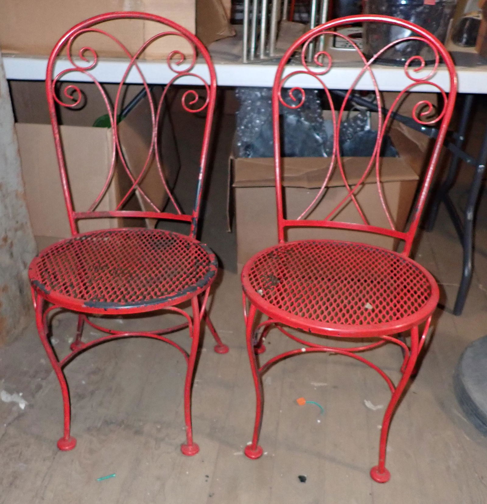 2 Metal Ice Cream Parlor Chairs (1 of 2)