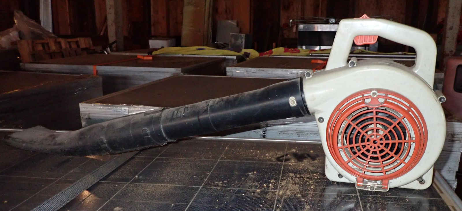 Stihl BG72 Leaf Blower (1 of 3)