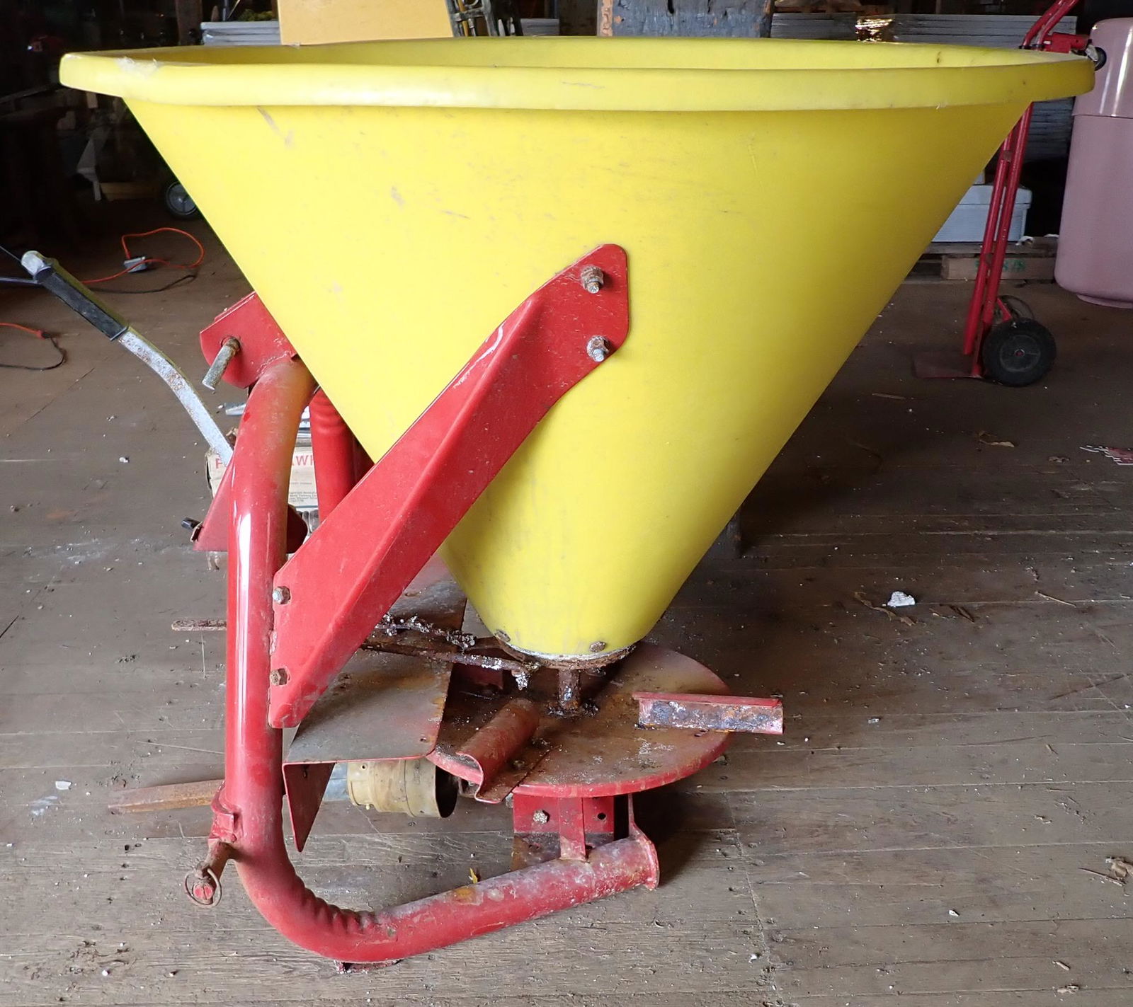 Agprex 3 Point Hitch Tractor Spreader (1 of 5)