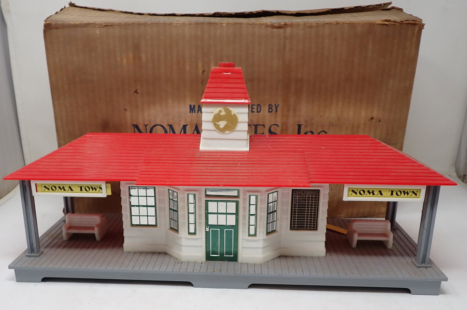 1950's Noma Lites Train Station Depot w/ Original Box (1 of 6)