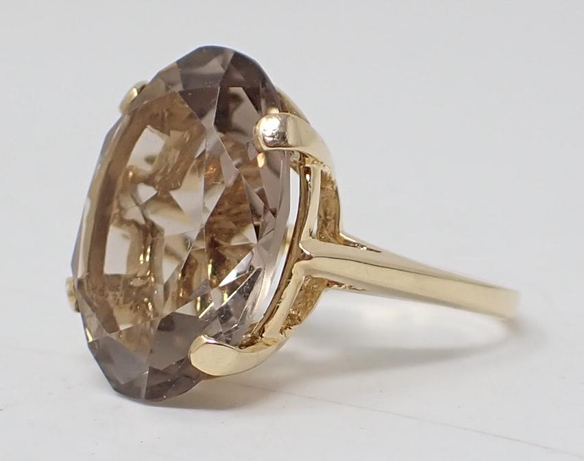 Citrine and Gold Ring (1 of 3)
