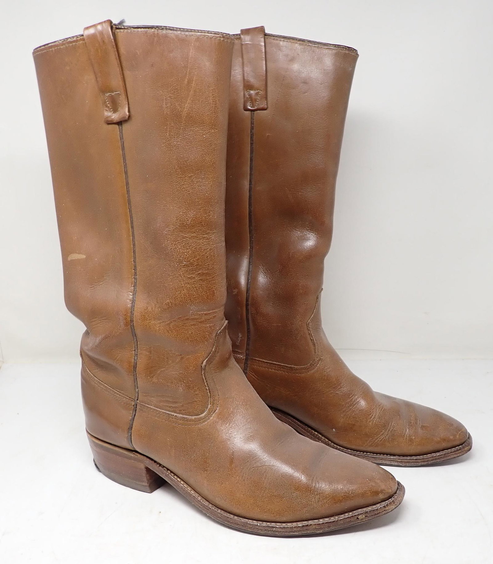 Cowboy Boots: Size 10e
