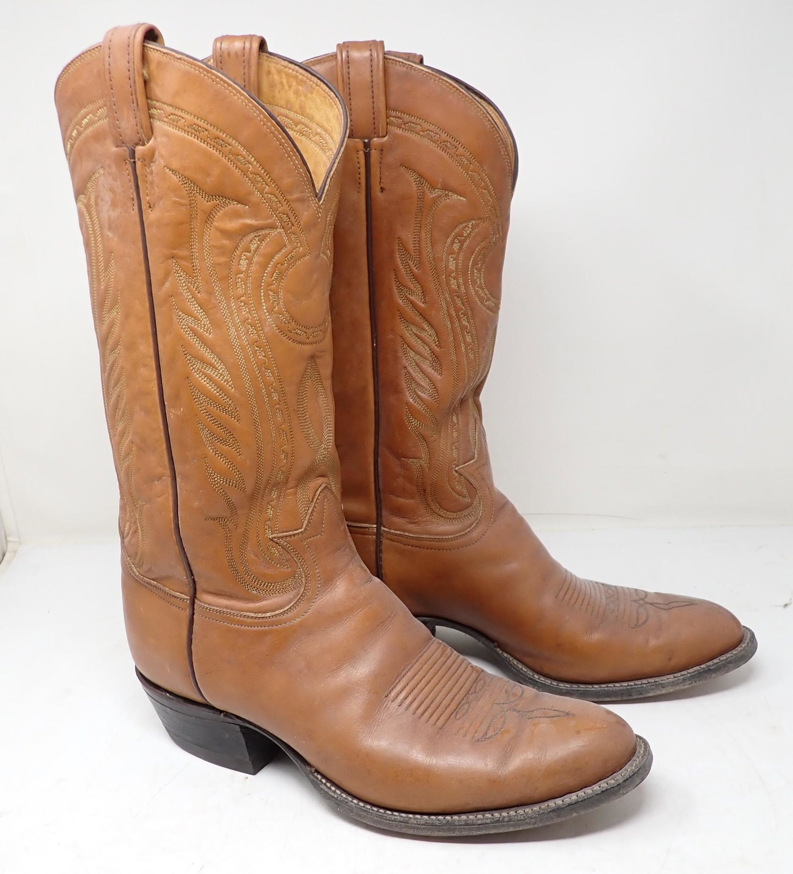 Tony Lama Cowboy Boots: Size 10D