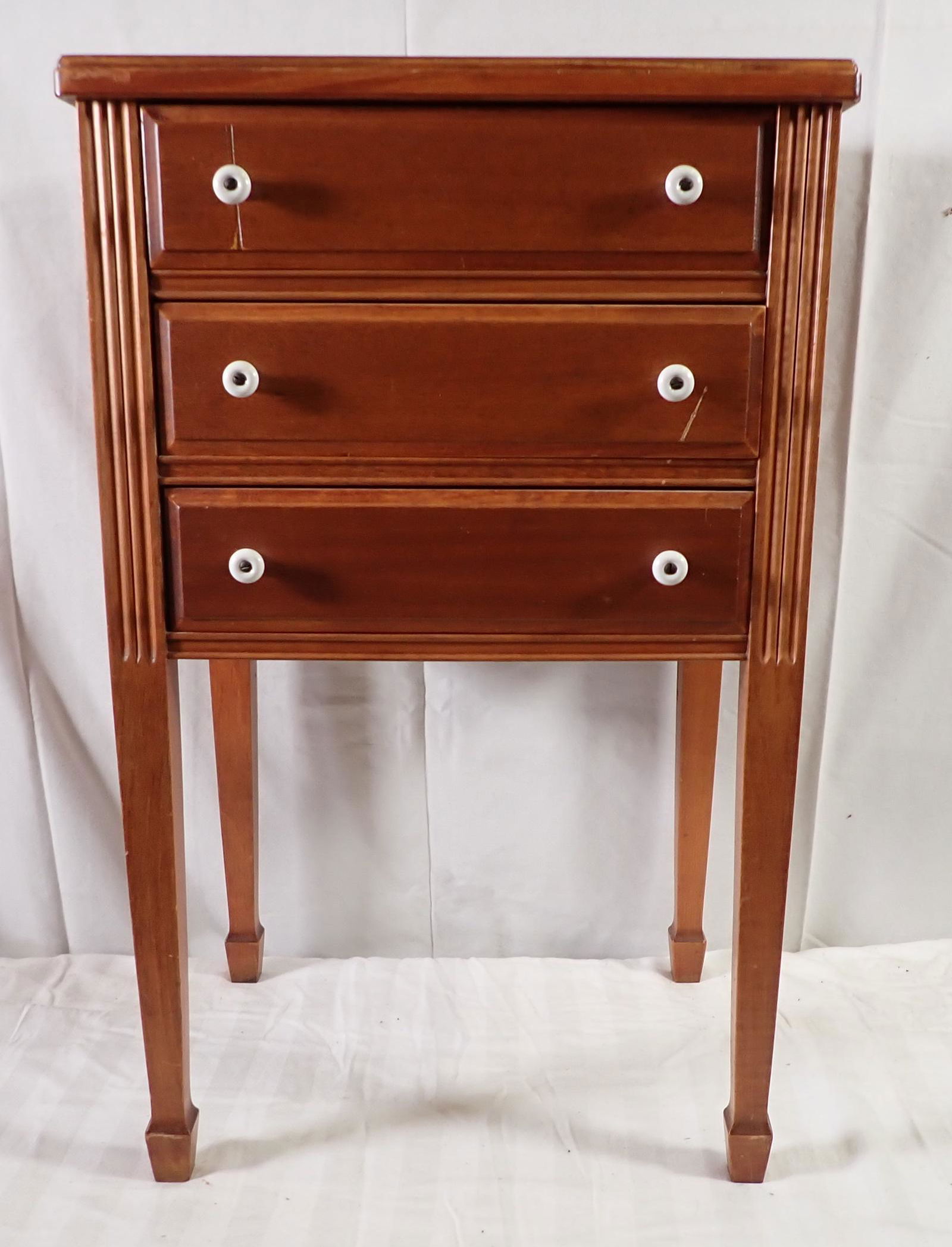 3 Drawer Sewing Stand (1 of 6)