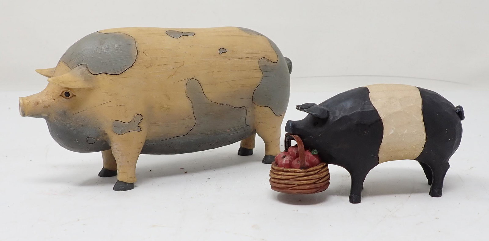 Palmer & Kogut Pigs: Largest is approx 5 1/2" long and 2 3/4" tall