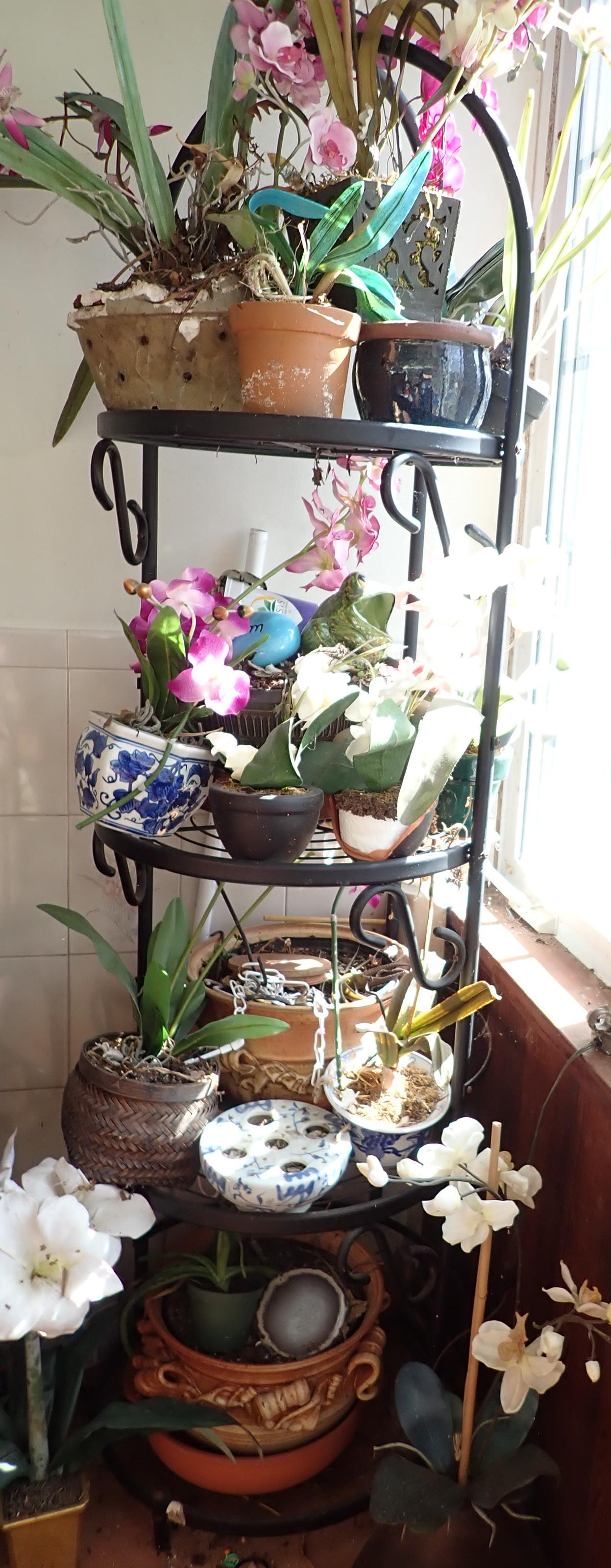 Plant Stand Planters & Artificial Flowers (1 of 4)