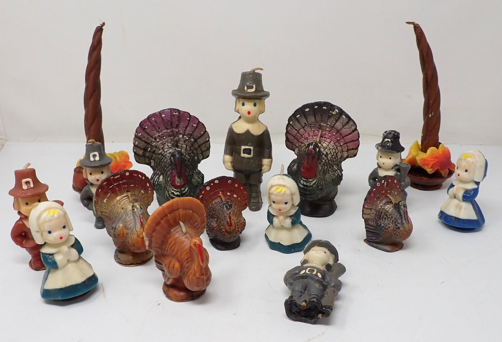 Gurley & Misc Thanksgiving Candles (1 of 4)