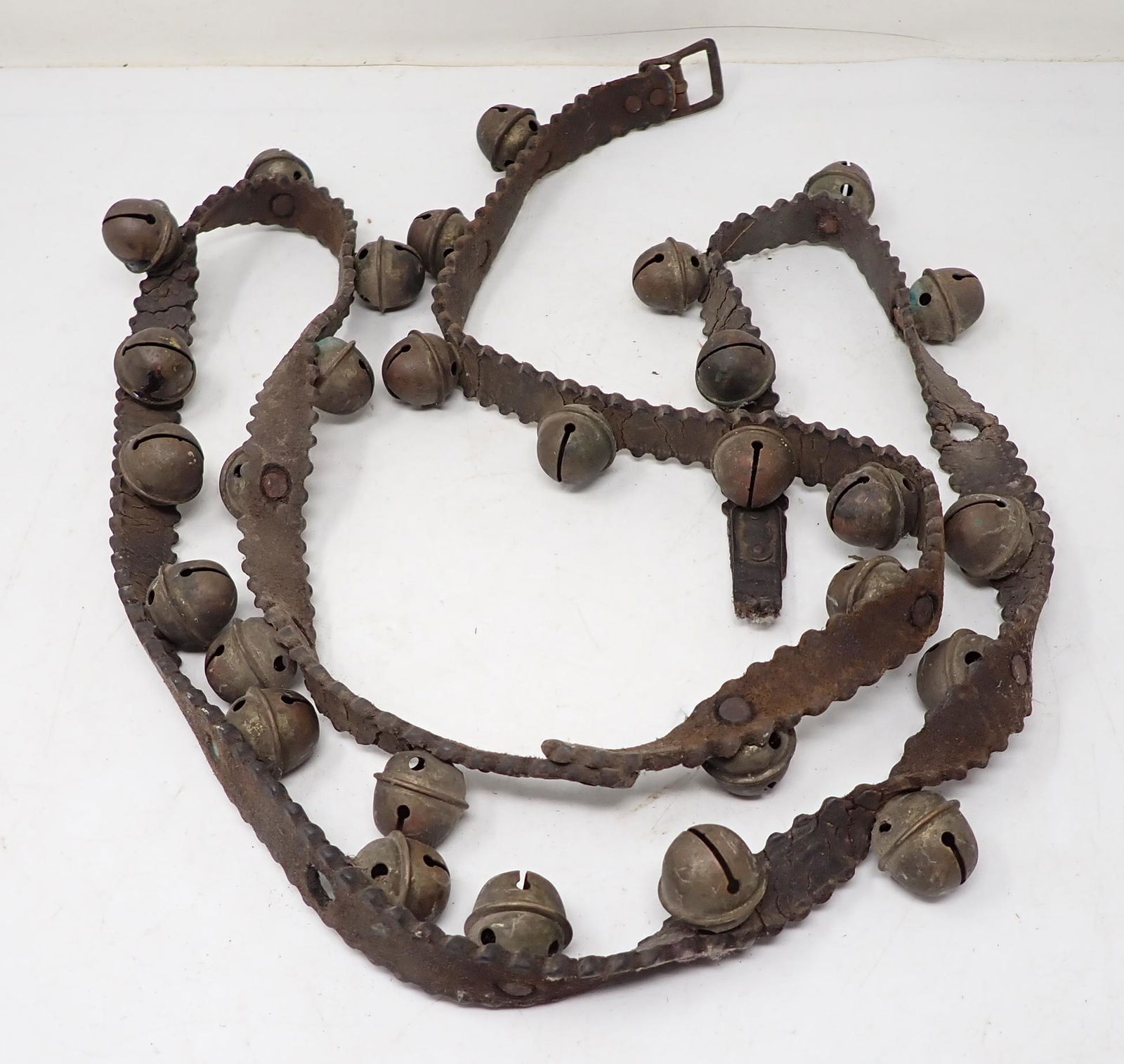 29 Brass Sleigh Bells (1 of 2)