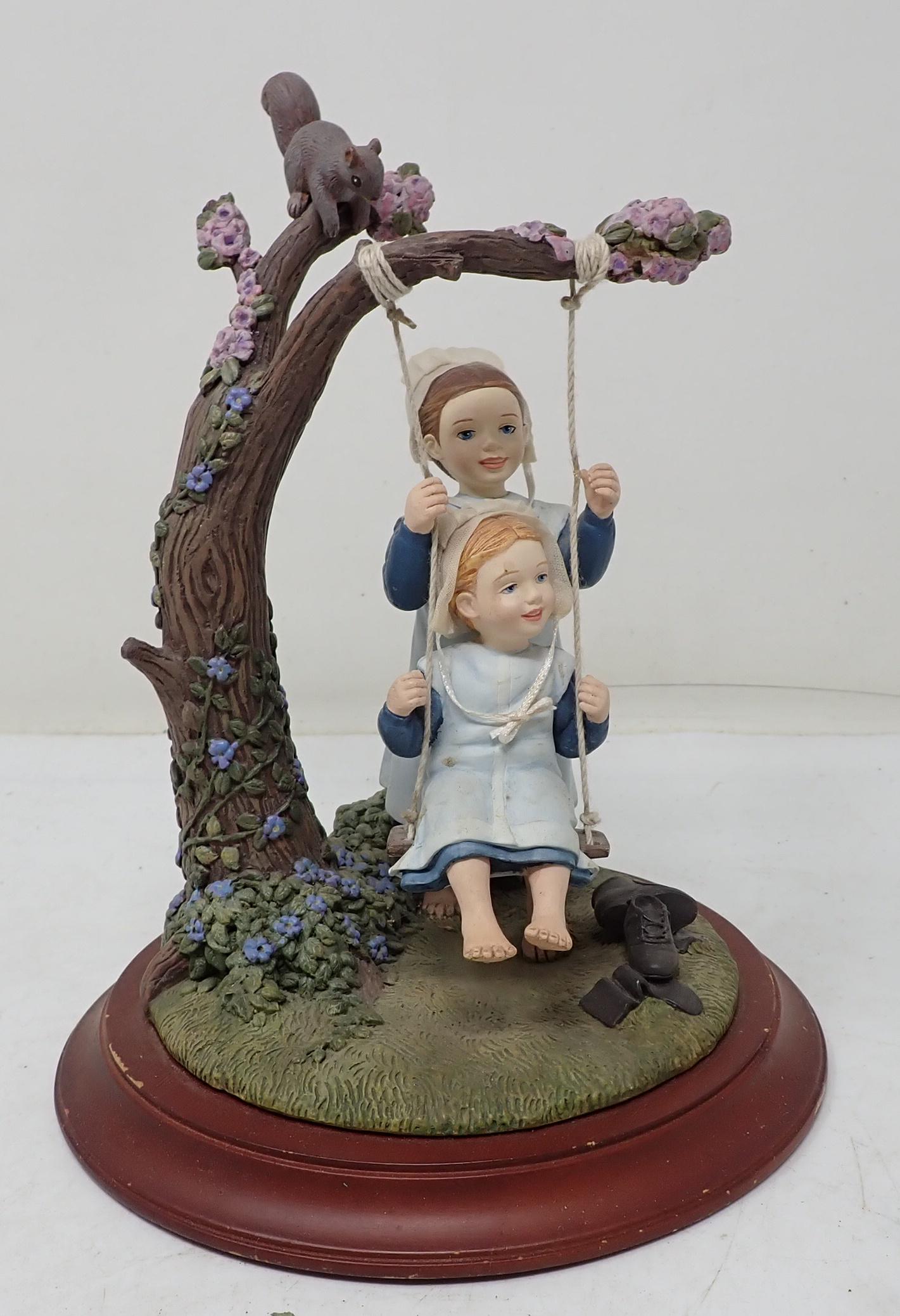 1994 Amish Heritage Willits Statue: Approx 8 1/4" tall