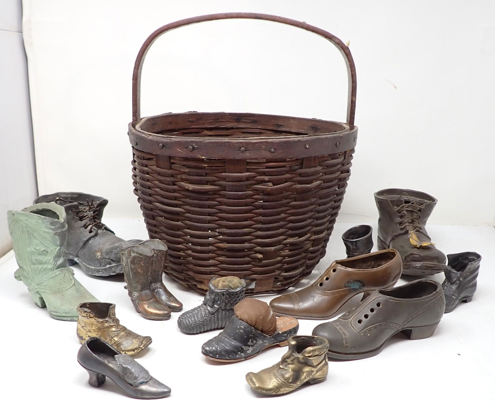 Brass & Misc Metal Shoes incl Pin Cushions (1 of 5)