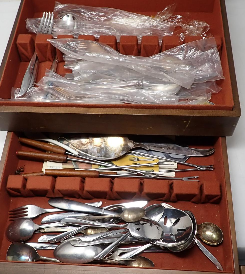 Oneida Community Stainless & Misc Flatware (1 of 4)