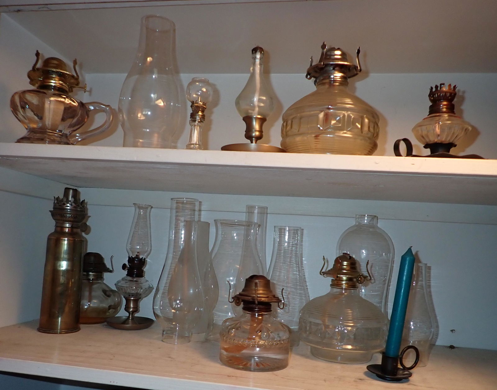 Oil Lamps / Misc Shelf Contents (1 of 6)