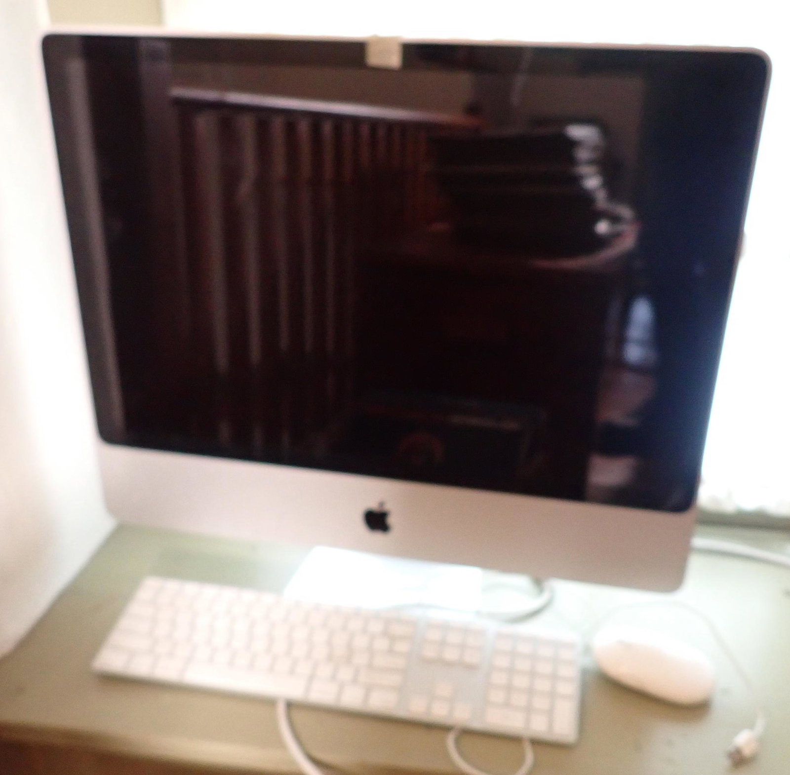 Apple Computer Mouse & Keyboard (1 of 3)