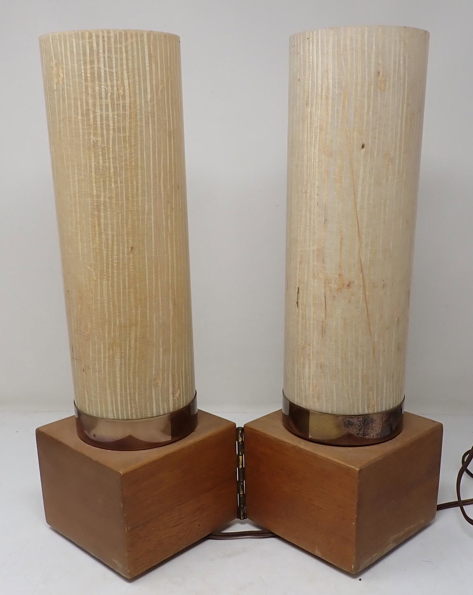 Mid Century Modern Modeline Lamps (1 of 8)