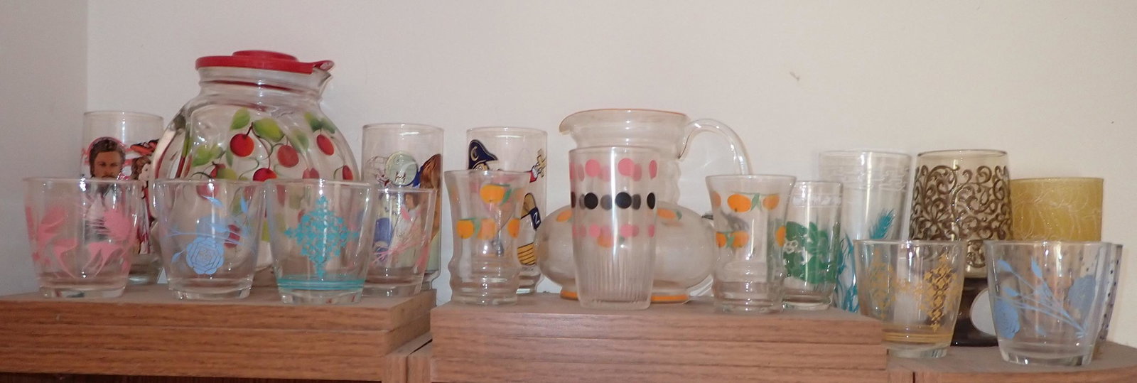 Vintage Water Pitchers Drinking Glasses (1 of 4)