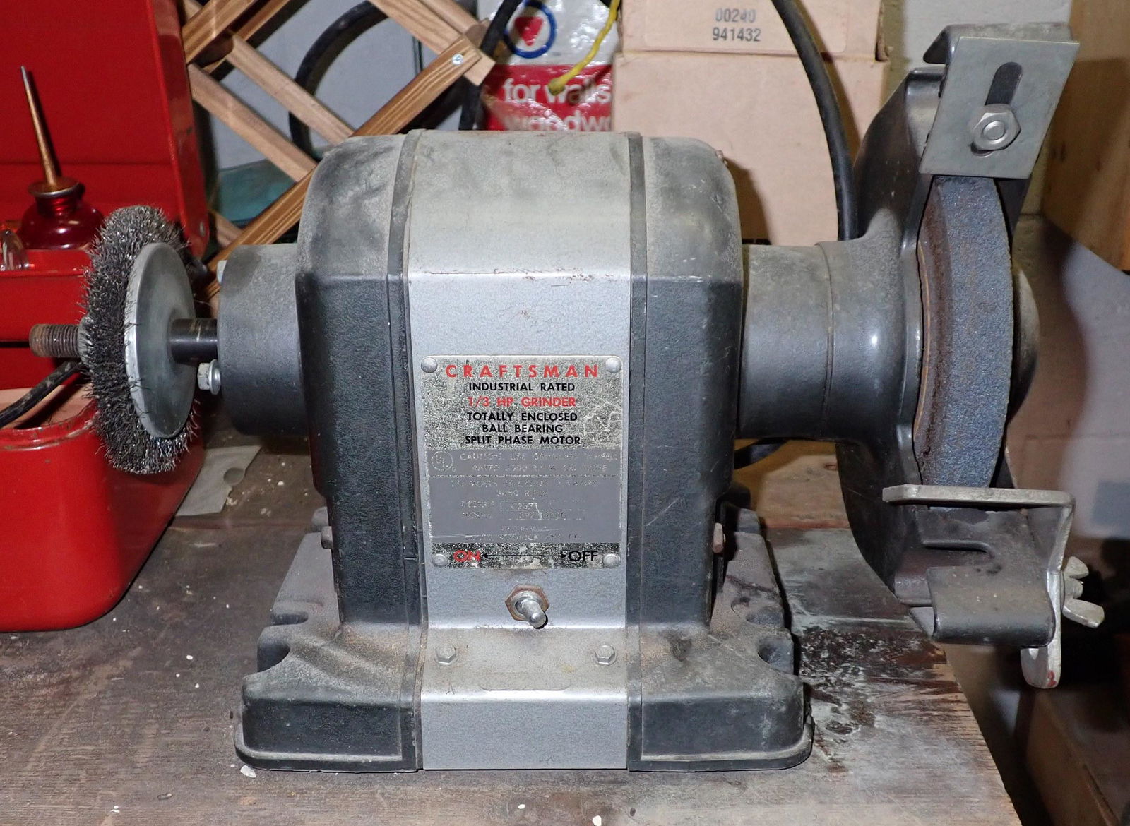 Craftsman 1/3 HP Industrial Bench Grinder (1 of 3)