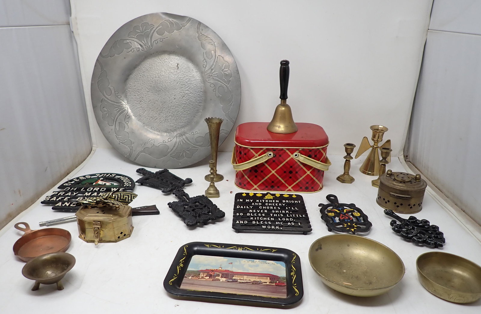 Trivets Brassware & Misc (1 of 3)