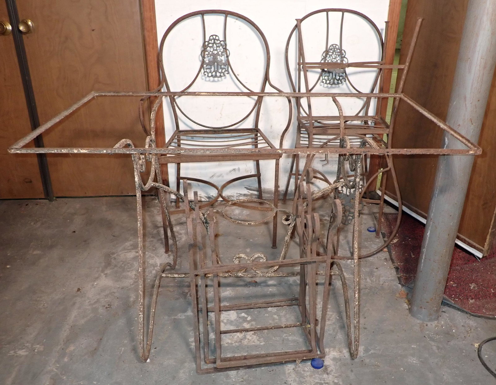 Iron Patio Table 3 Chairs and Nesting Tables (1 of 5)