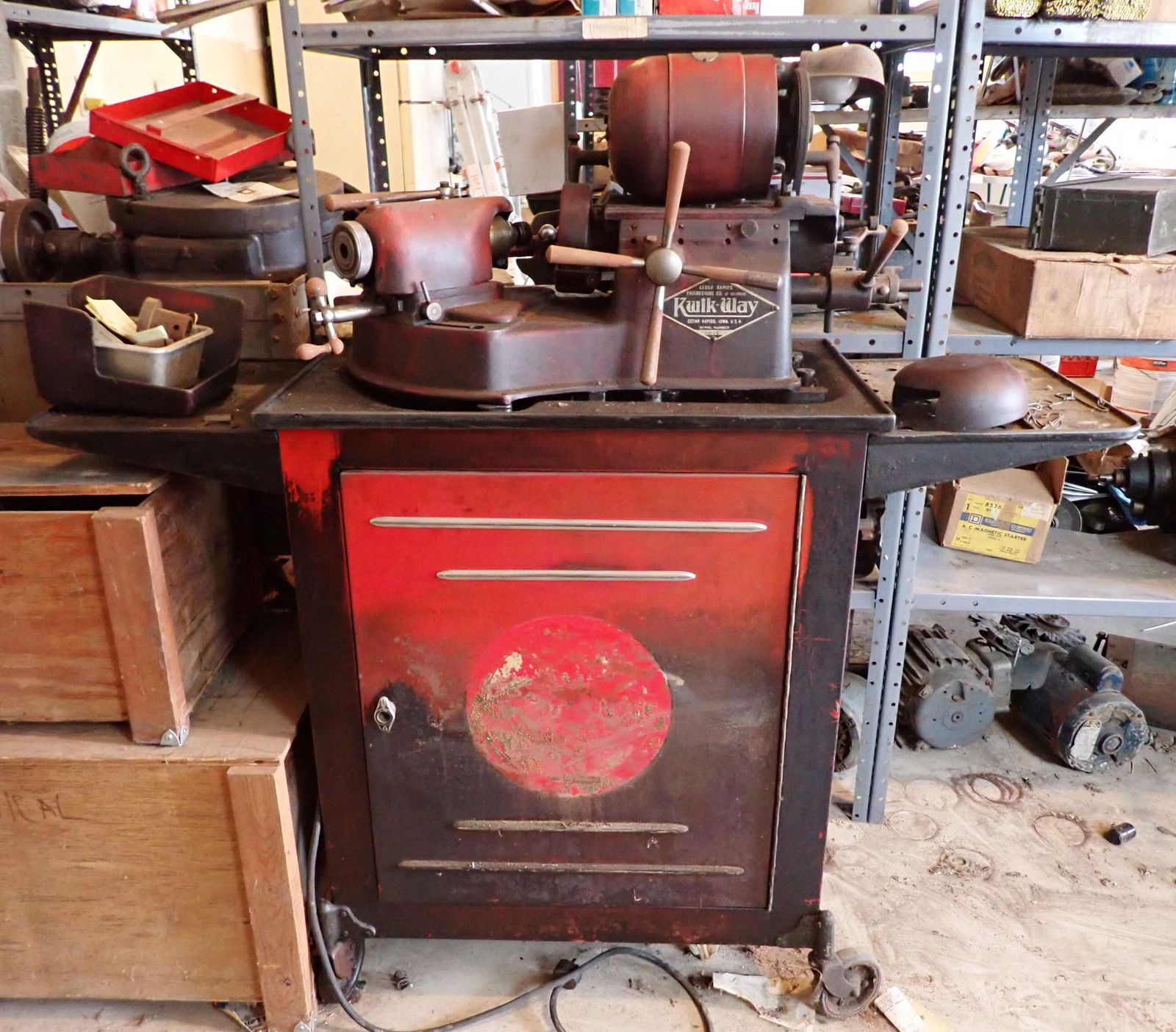 Vintage Kwik Way Valve Grinder w/ Cabinet & Contents (1 of 9)