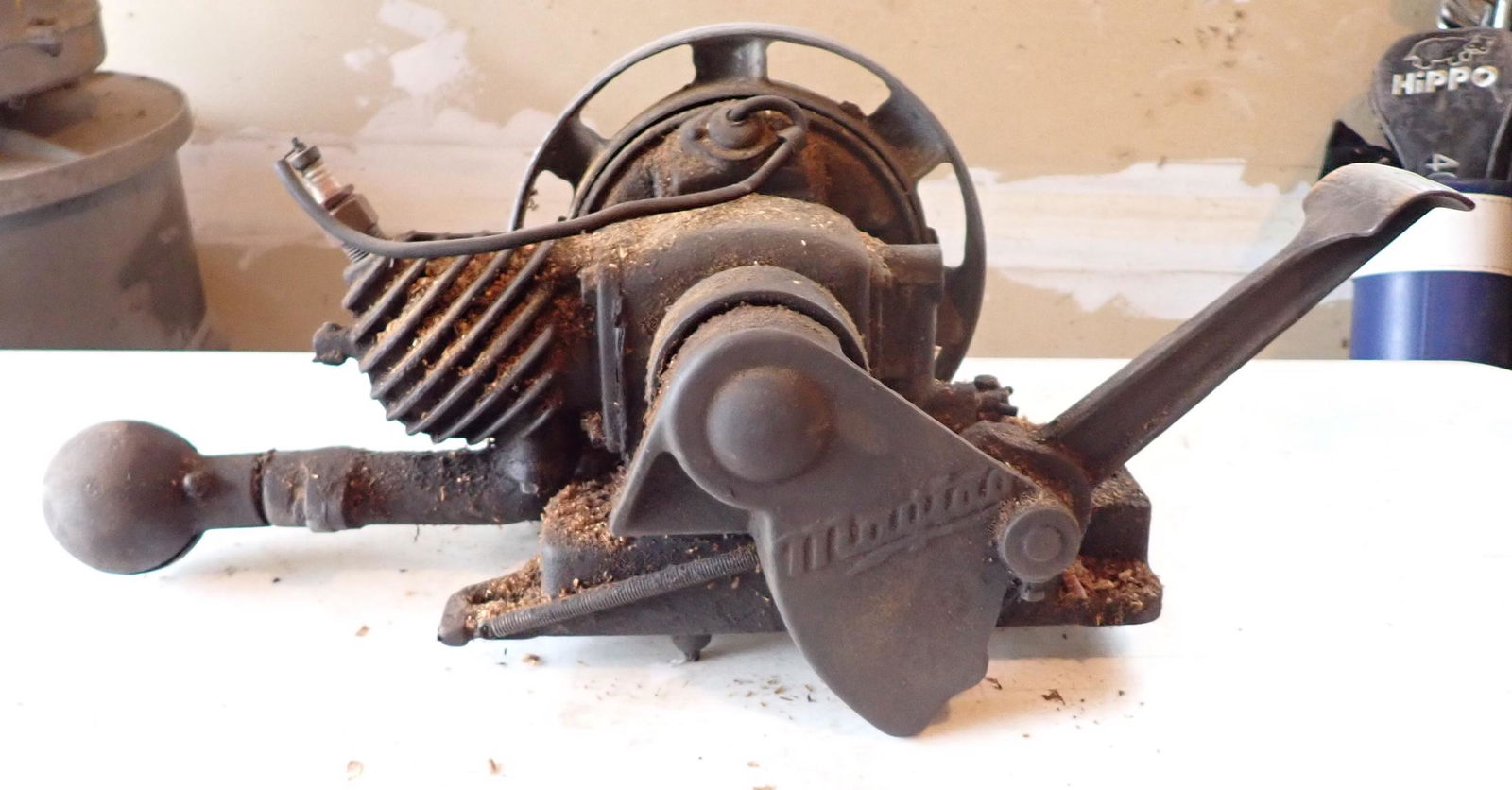 Maytag One Cylinder Hit & Miss Gas Engine Model 72 (1 of 6)