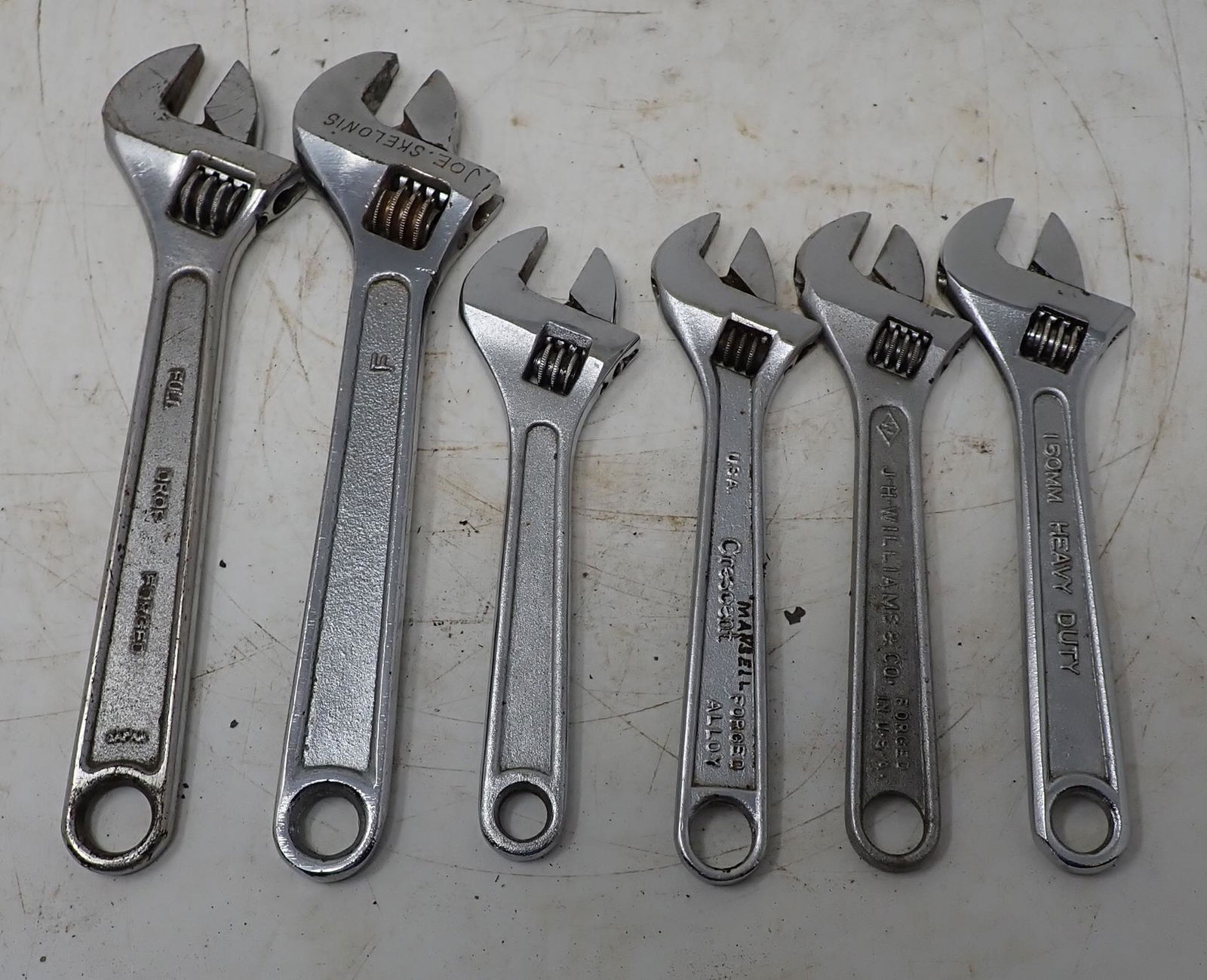 6 Adjustable Wrenches (1 of 1)